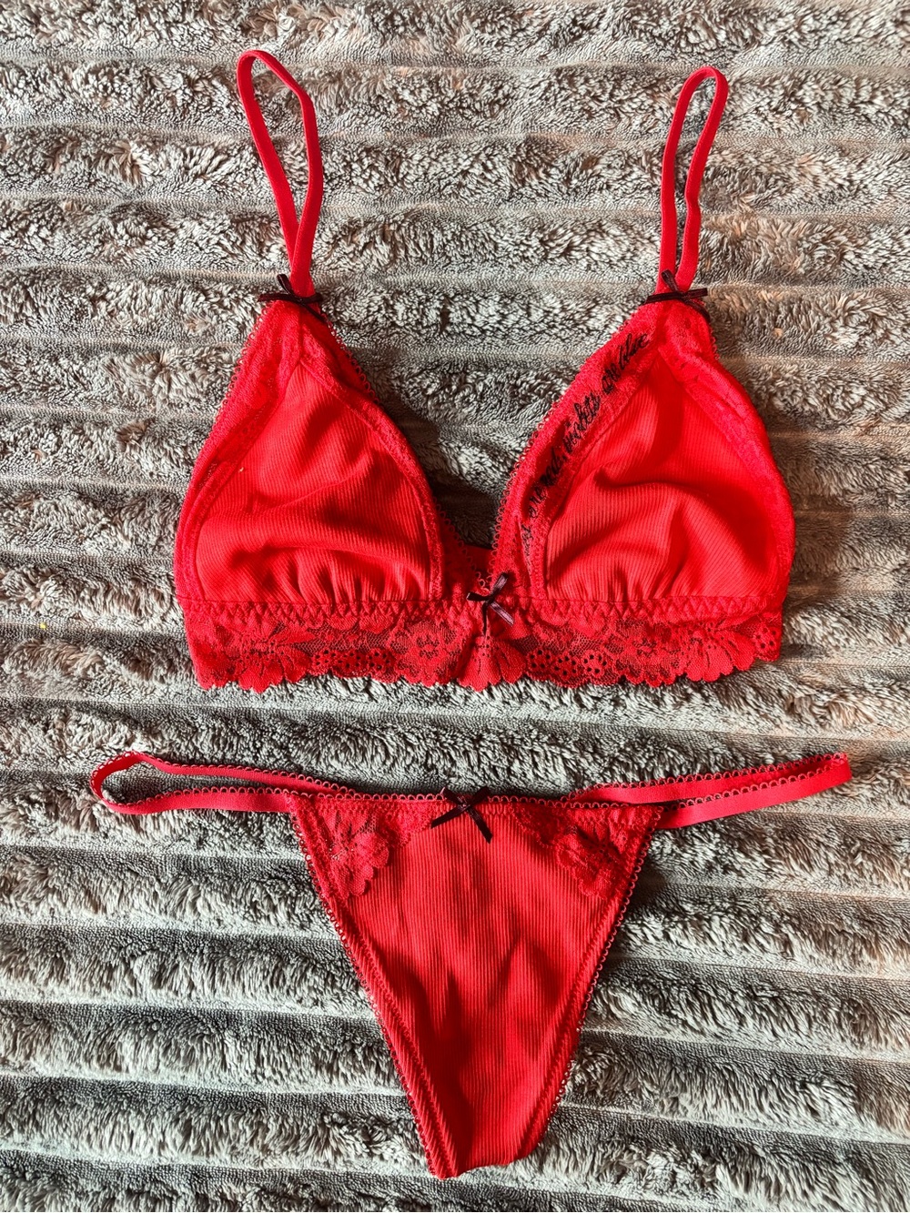 VS PINK Red Lace Bralette & Thong Set - Women Intimates Small
